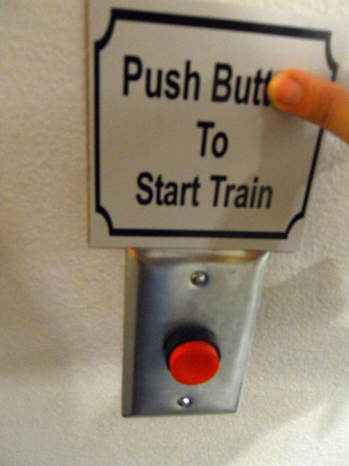 Push Butt to Start Train